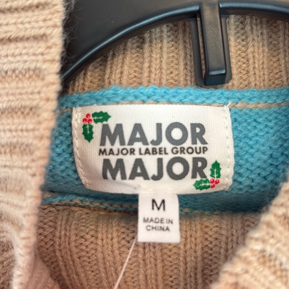 TJMaxx Penguin Ski Sweater - Picture 4 of 9